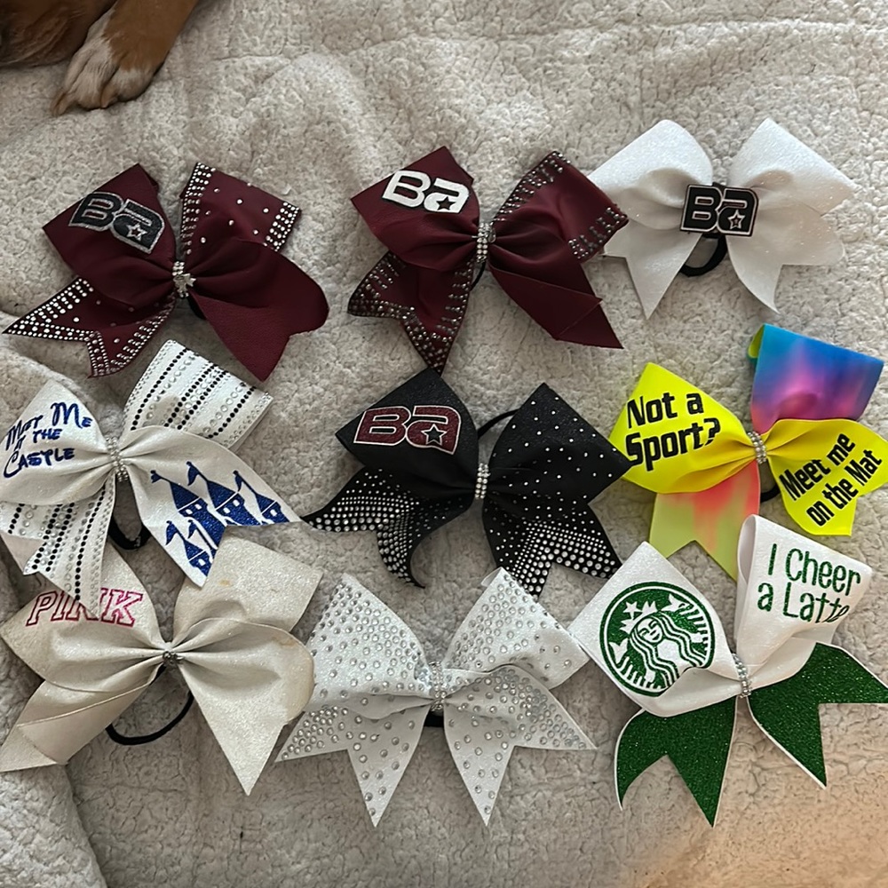 Cheer bows